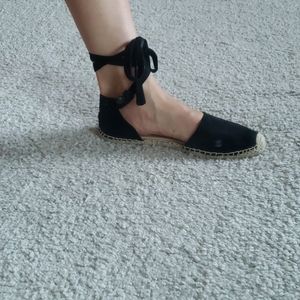 Lace up bow closed toe sandals